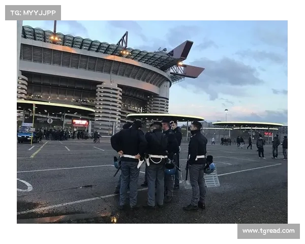 意媒报道圣西罗球场管理公司新规引发争议 禁止流动商贩售卖山寨球衣 意媒报道圣西罗球场管理公司新规引发争议 禁止流动商贩售卖山寨球衣
